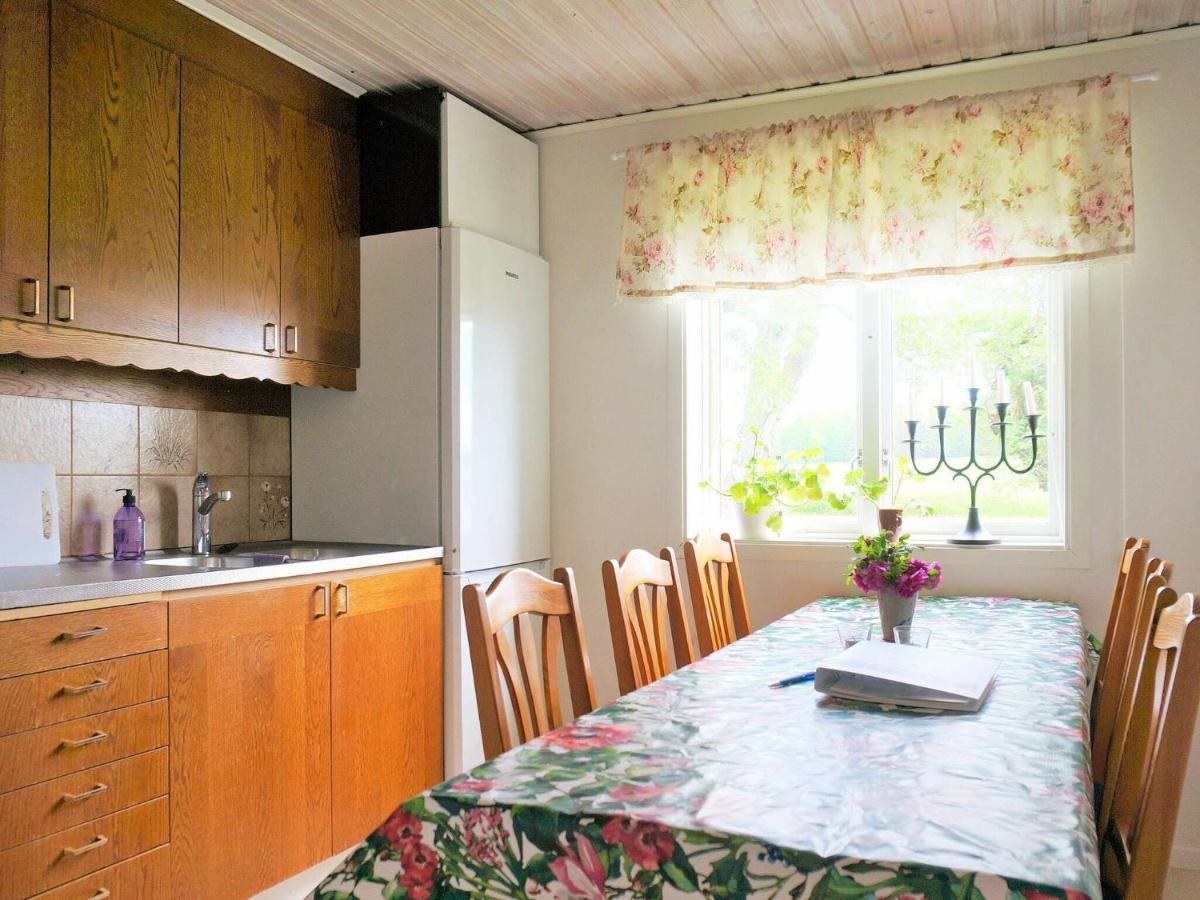 4 Person Holiday Home In G Tene Götene Camera foto